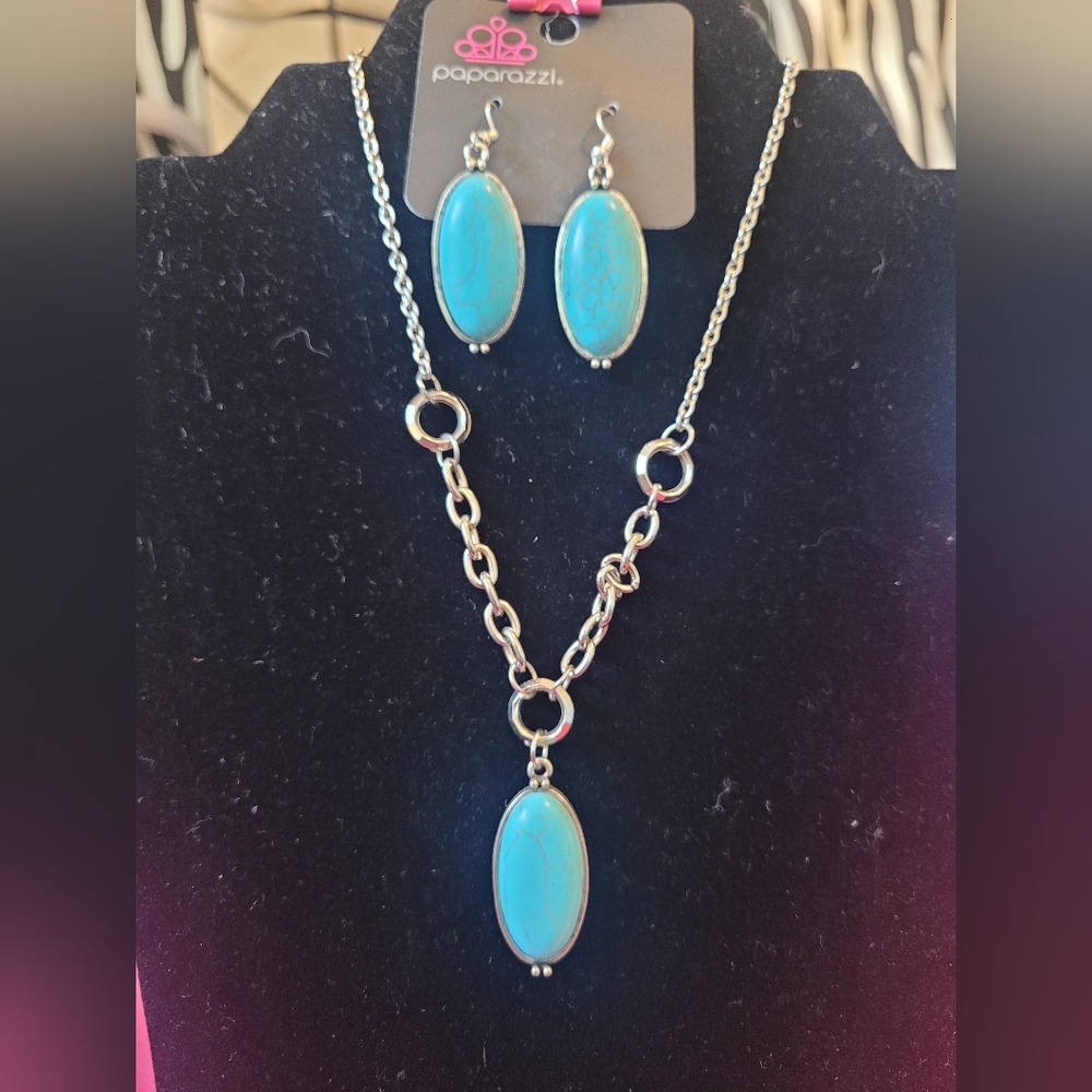 Necklace and Earing Set